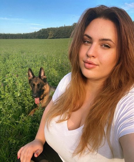 Babu Vale pretty star pictures