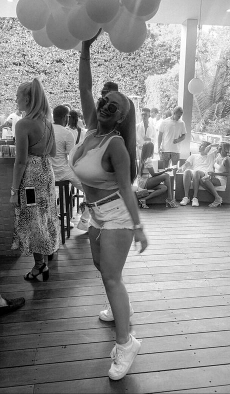 Nikki Kay sexy actress galleries