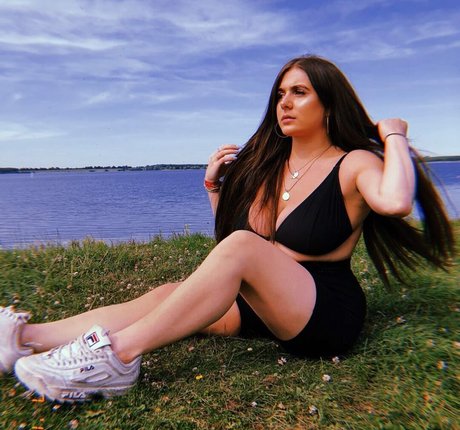 Beth G nice star gallery