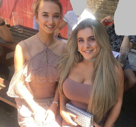 Beth G erotic star pic