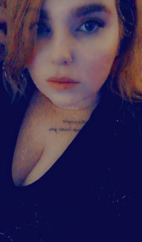 secretrene model nude picture