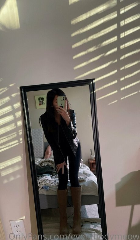 everybodymeow model xxx galleries