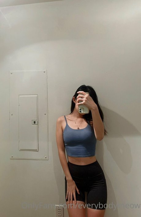 everybodymeow actress picture