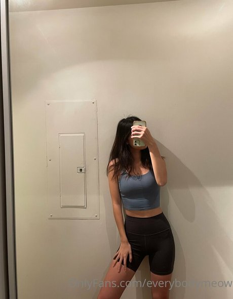 everybodymeow free actress photo