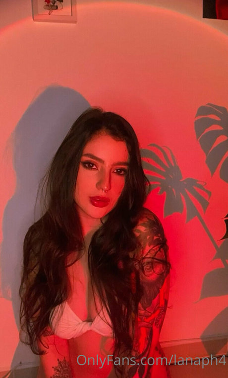 lanaph4 star nude photo