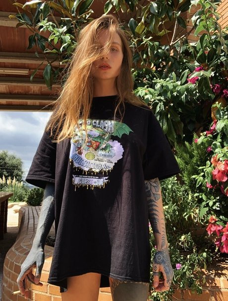 tropicannacookies model hot images