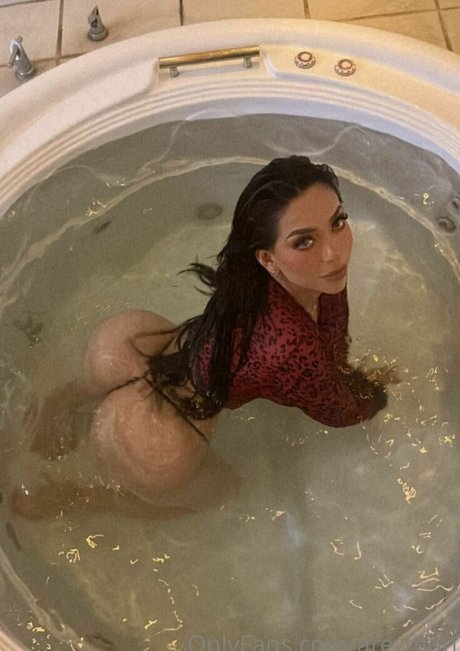 are mon perfect pornstar photos