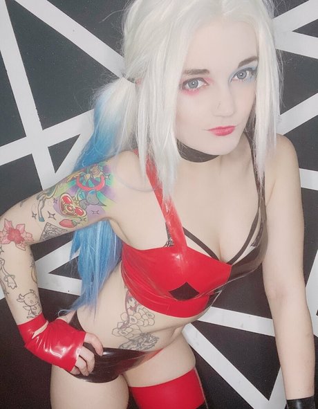 tamaplays nude pornstar image