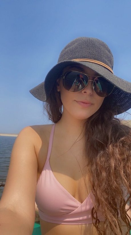 fr33sp1r1ts hot actress picture