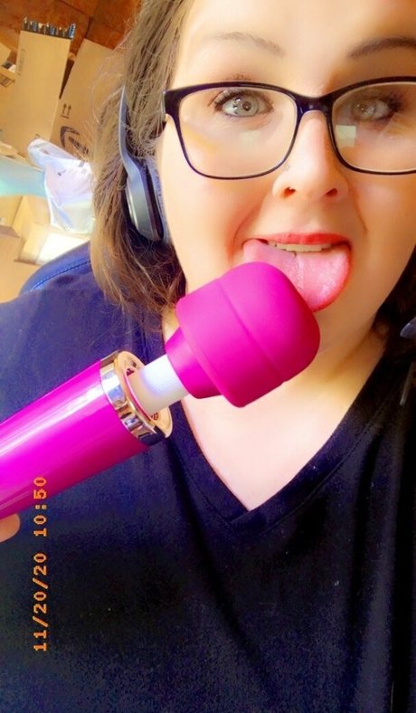 anonymousmariie exclusive model pics