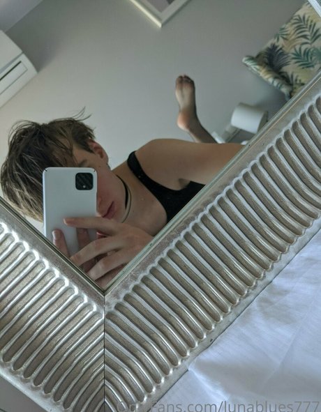 lunablues777 beautiful model picture