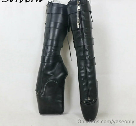 yaseonly nude actress photo