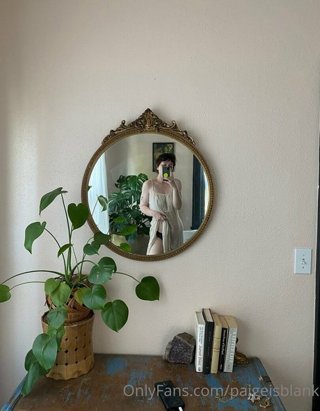 paigeisblank beautiful actress image