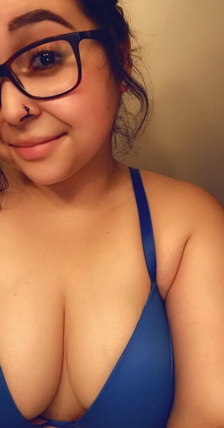 korinam18 star photo