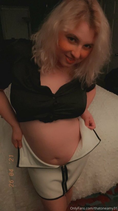 thatoneamy31 pornstar sexy images