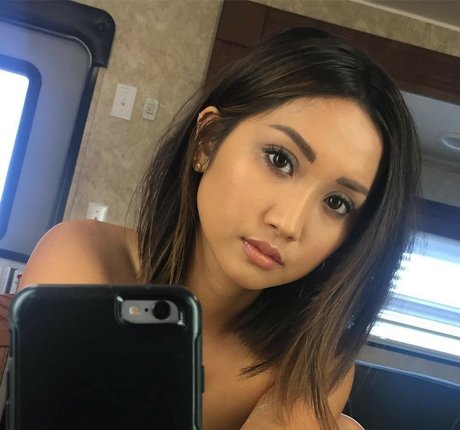 Brenda Song star nudes galleries