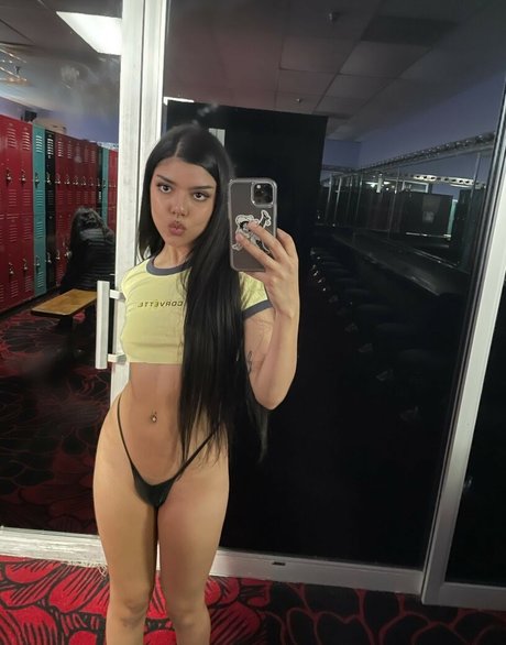 cyberiariley model pretty photos