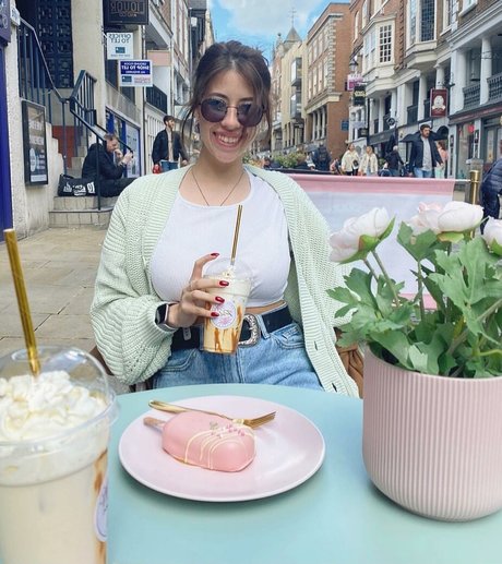 Anah Elisa hd model photos