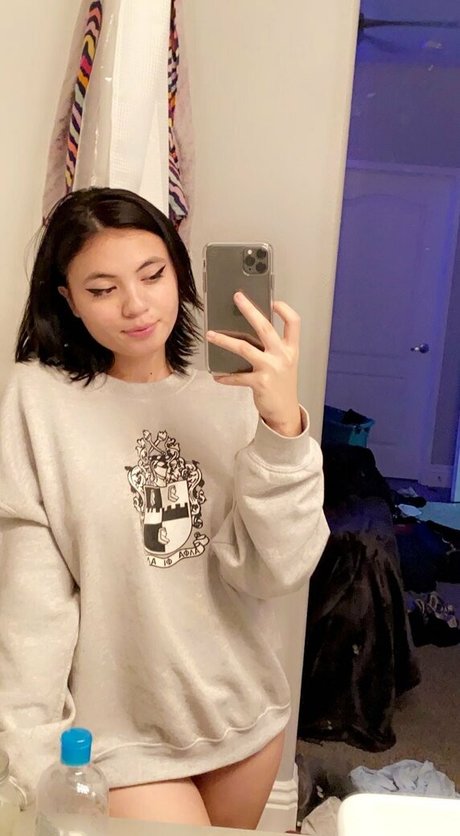 loubxbyy model xxx photos