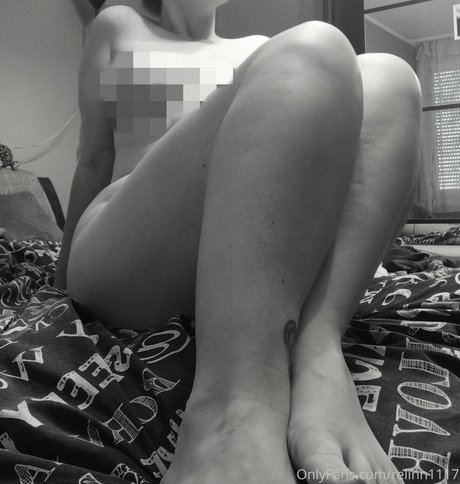 relinn1117 nude star pics