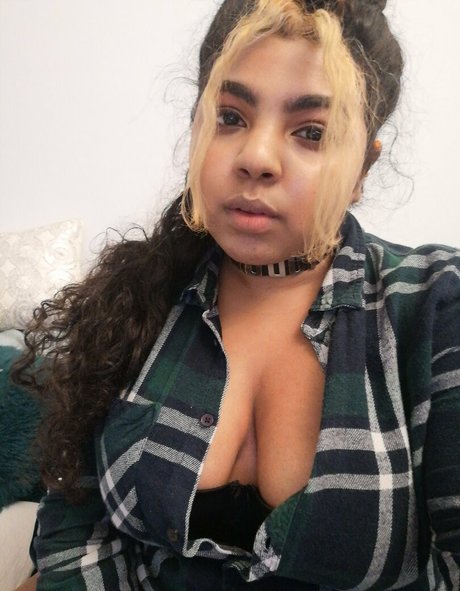 sillytilly pornstar hd image