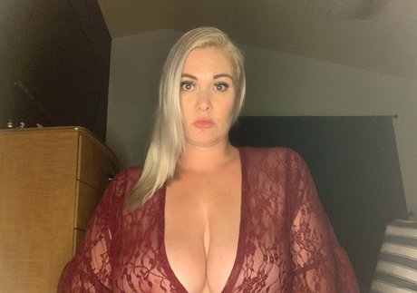 Socalunicorn high quality model pic