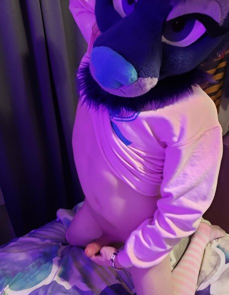 ryffhyena nude actress images