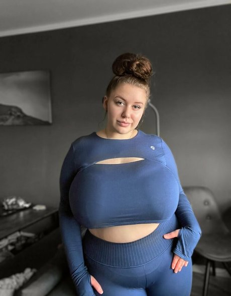 Geheimnis xx pornstar naked photos