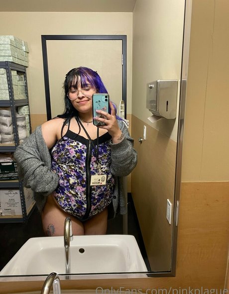 Pinkplague beautiful actress photos