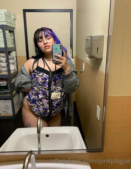 Pinkplague nudes star image