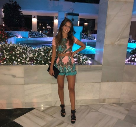 Maddie Curry perfect actress images