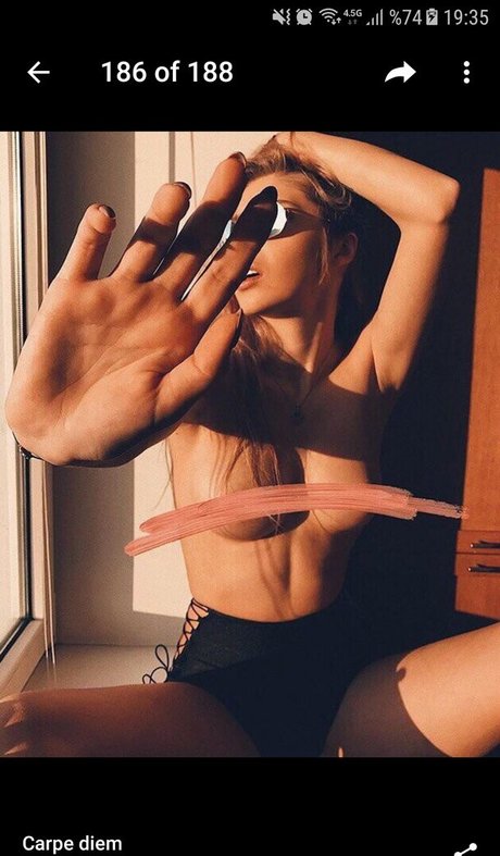 Tanita Le erotic model pic