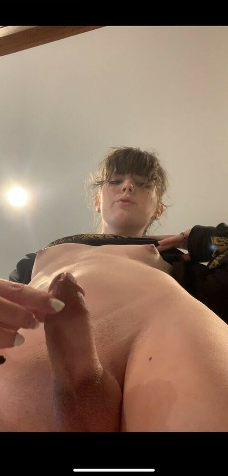 Newdle Head Bella Quick model image