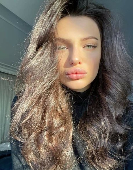 white lingerie onlyfans perfect pic