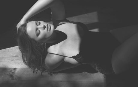 blowjob milf onlyfans beautiful photo