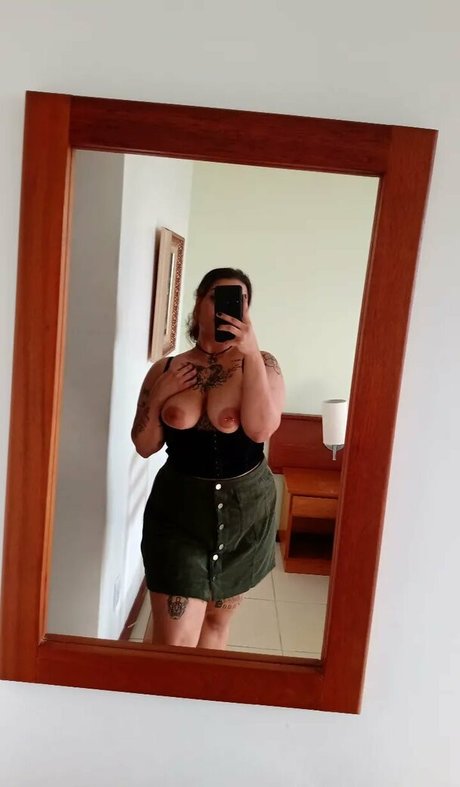 RottenVenus xxx model picture