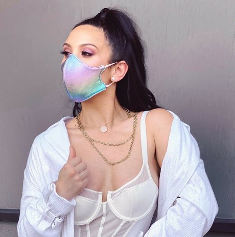 Cheryl Burke beautiful star photo