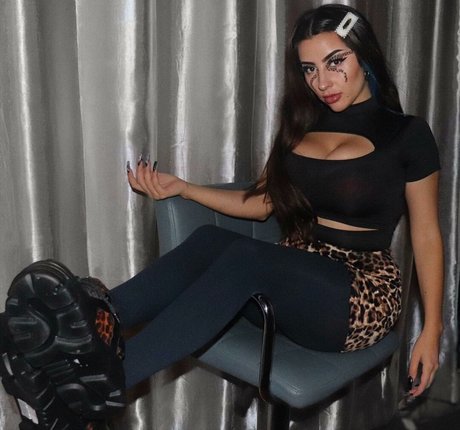 Vai Monroe best pornstar img