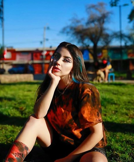 Vai Monroe pornstar nude image