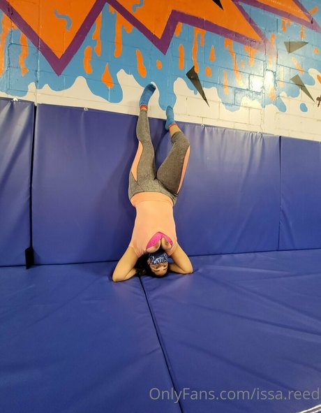 issa reed star adult pics