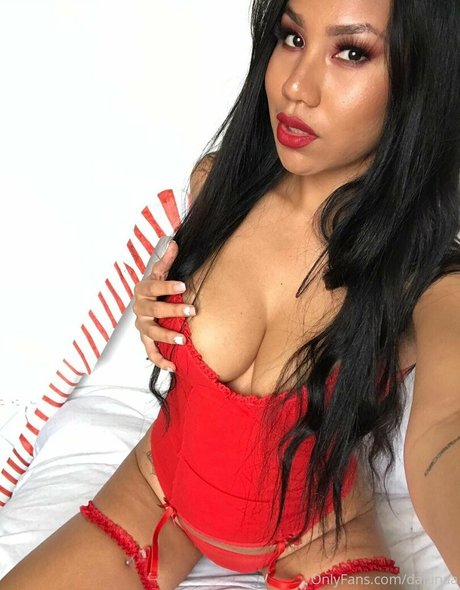 dalunaa sexy pornstar image