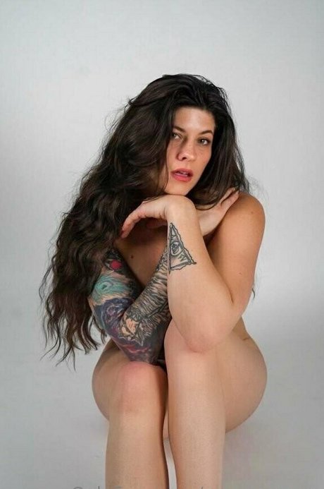 craw carson pretty model images