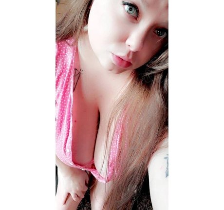 Busty Ambz actress photos