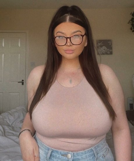 Katie Kerman star pretty pic