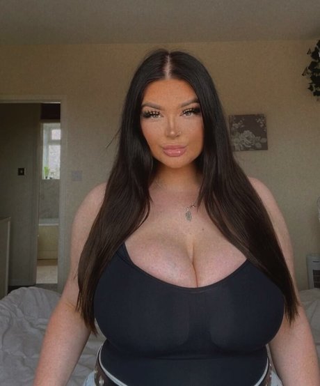 Katie Kerman beautiful actress pic