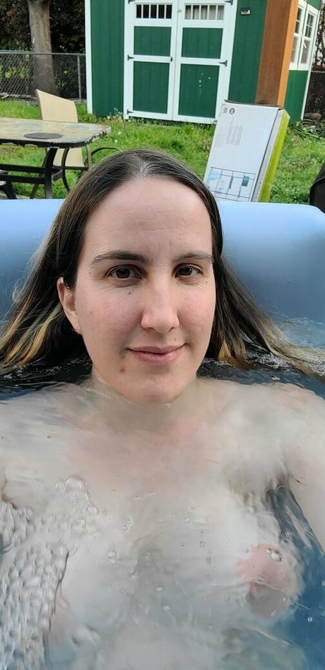 Cleo Mckeever beautiful pornstar img