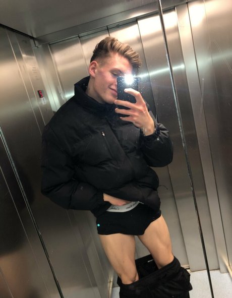 naked trans onlyfans hot images