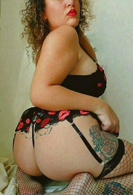 iara babyxxx model pretty pic