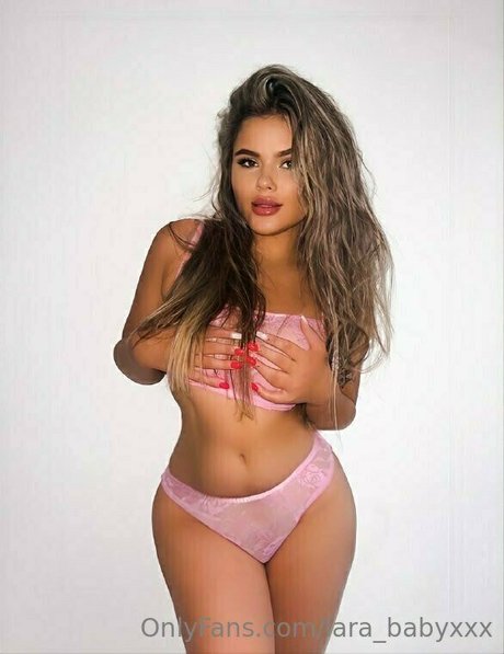 iara babyxxx model beautiful pictures