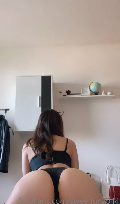 Naomy J nice actress picture